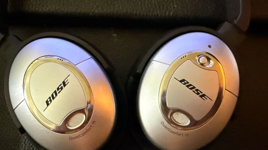 BOSE QC 15 보스 노켄 헤드폰 (패드 교환 상태) 이미지