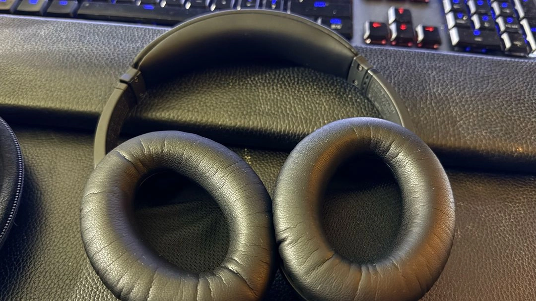 BOSE QC 15 보스 노켄 헤드폰 (패드 교환 상태) 이미지