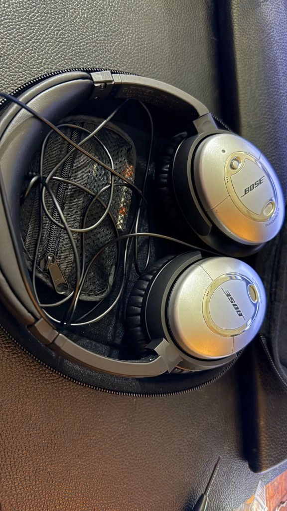 BOSE QC 15 보스 노켄 헤드폰 (패드 교환 상태) 이미지