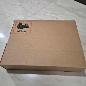 맥북 에어 M5 실버 13인치 16GB 1TB 미개봉 이미지