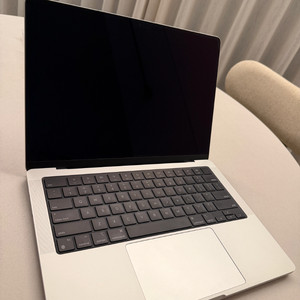 맥북프로 m4 pro 14인치 48gb ram 512 ssd 이미지