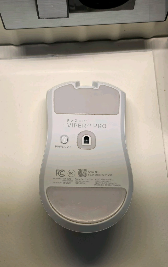 레이저 바이퍼 V3 PRO 화이트 이미지