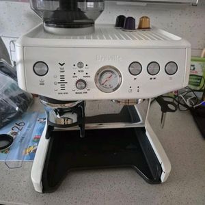 브레빌 876 에스프레소 머신 이미지