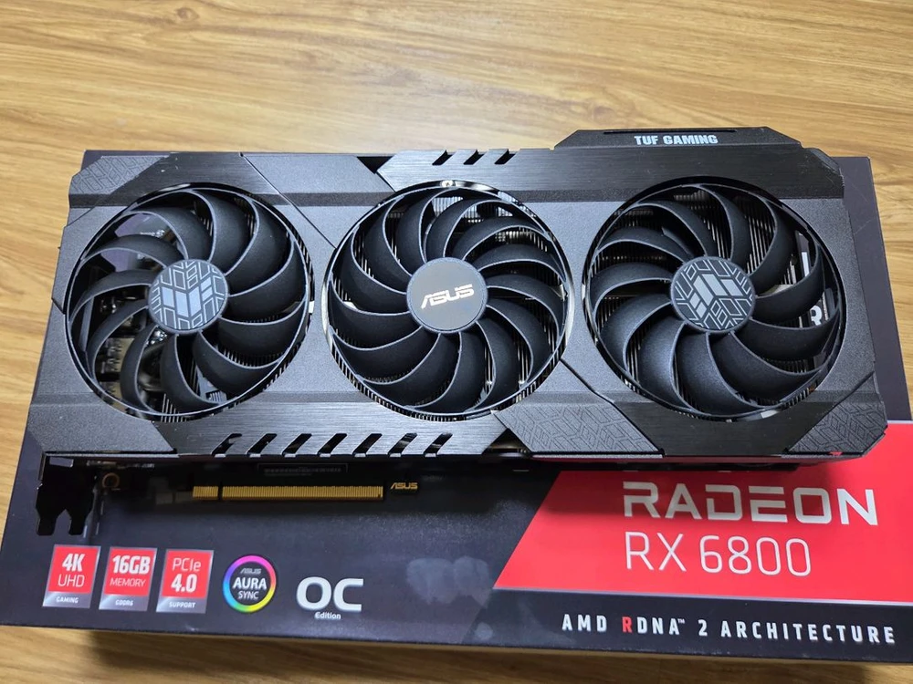 라데온 RX 6800 OC 그래픽카드 이미지