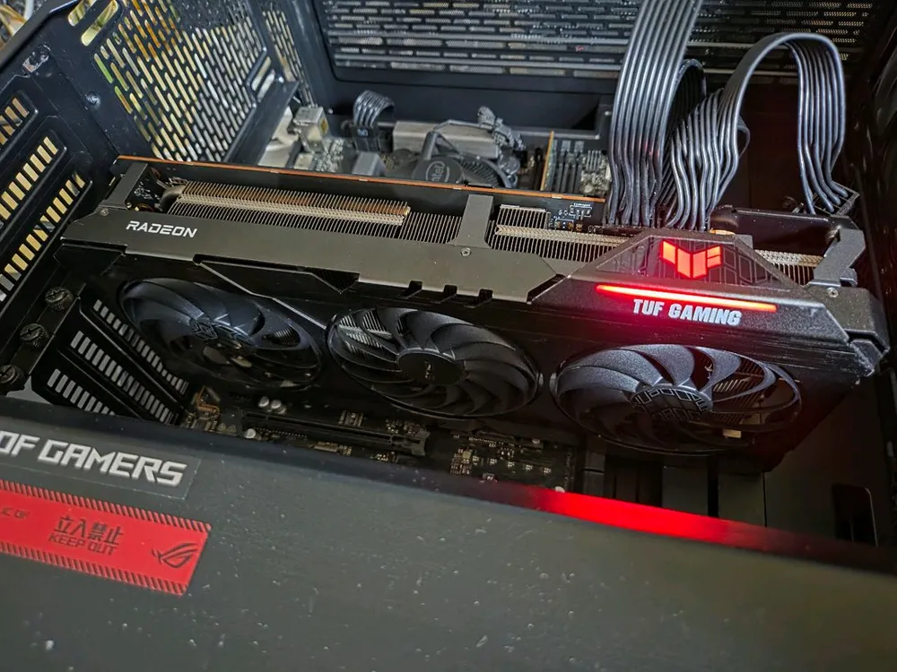 라데온 RX 6800 OC 그래픽카드 이미지