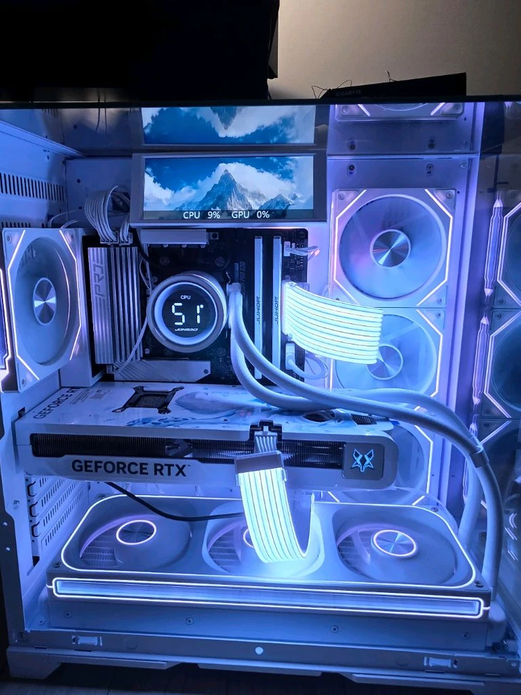 라이젠7 9800X3D RTX5070TI 본체 신품급매 이미지