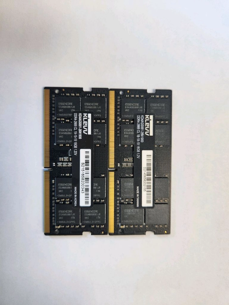 클레브 DDR4 16GB 메모리 2개 세트 이미지