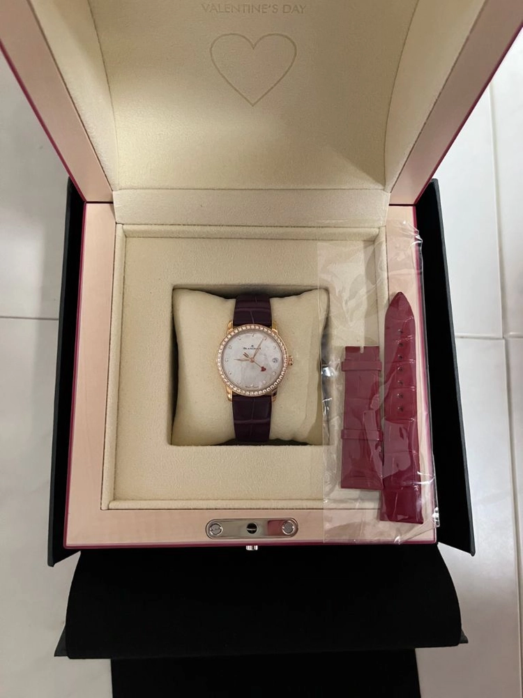 블랑팡 빌레레 21년 발렌타인 에디션 33mm 판매합니다. 이미지