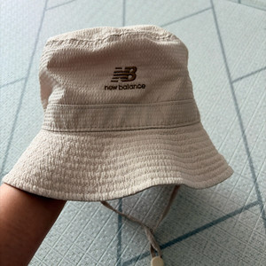 뉴발란스 키즈 벙거지 모자 56cm 이미지