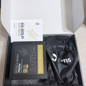 엔티스750W 80플러스 골드 파워서플라이 이미지