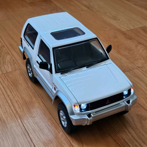 RC카 1/14 암벽등반 Mitsubishi PAJERO V6 1992 4WD ( 2단변속서보 ) 이미지