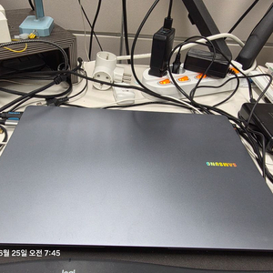 #삼성 #갤럭시북4울트라 #NT960XGP-G72A#CoreUltra7 #RTX4050 #32GB램 #AMOLED 이미지