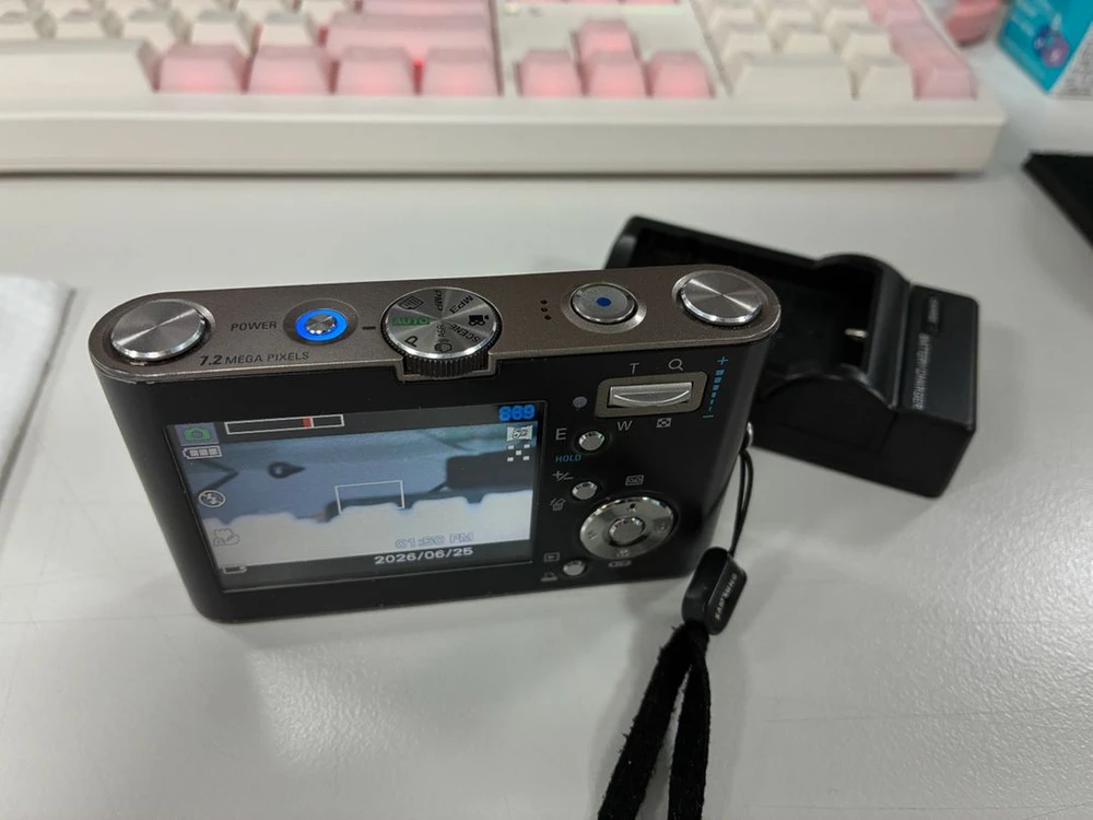 삼성 디카 Vluu NV3 이미지