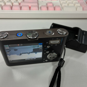 삼성 디카 Vluu NV3 이미지