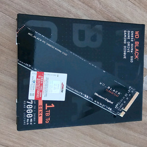 WD BLACK SN850 1TB M.2 NVMe SSD 이미지