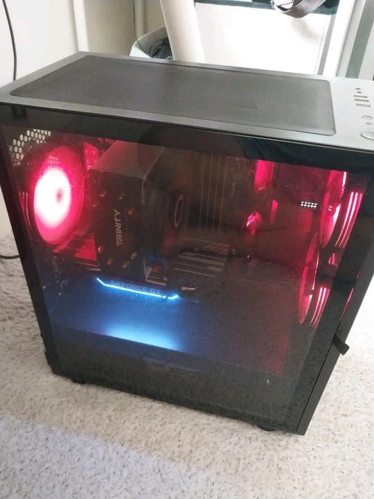 AMD 라이젠7 3700X GTX1660 본체 - 안심되는 중고거래