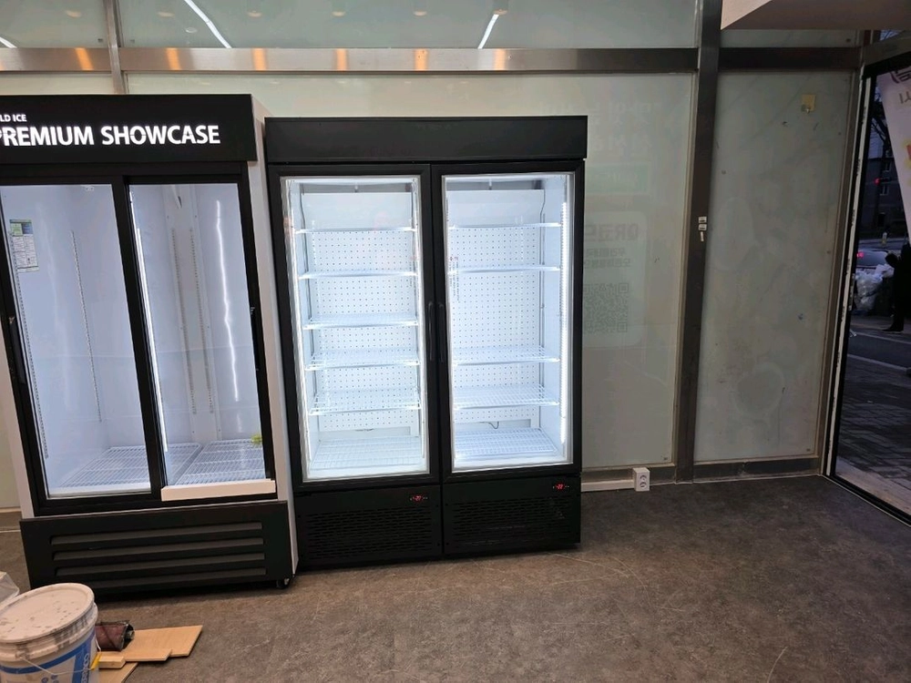 수직냉동고 아이스크림냉동고 냉동쇼케이스 이미지