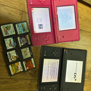 닌텐도 DSI 블랙 핑크 + 게임팩 이미지