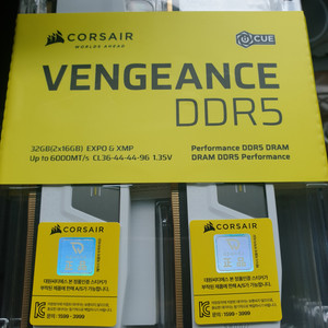 CORSAIR 커세어 DDR5 6000 VENGEANCE 화이트 32GB 이미지