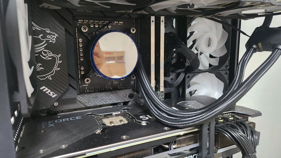 i7 12700k. msi z690 cabon. msi rtx3080 슈프림x 판매고성능 게이밍 데스크탑 PC - 안심되는 중고거래