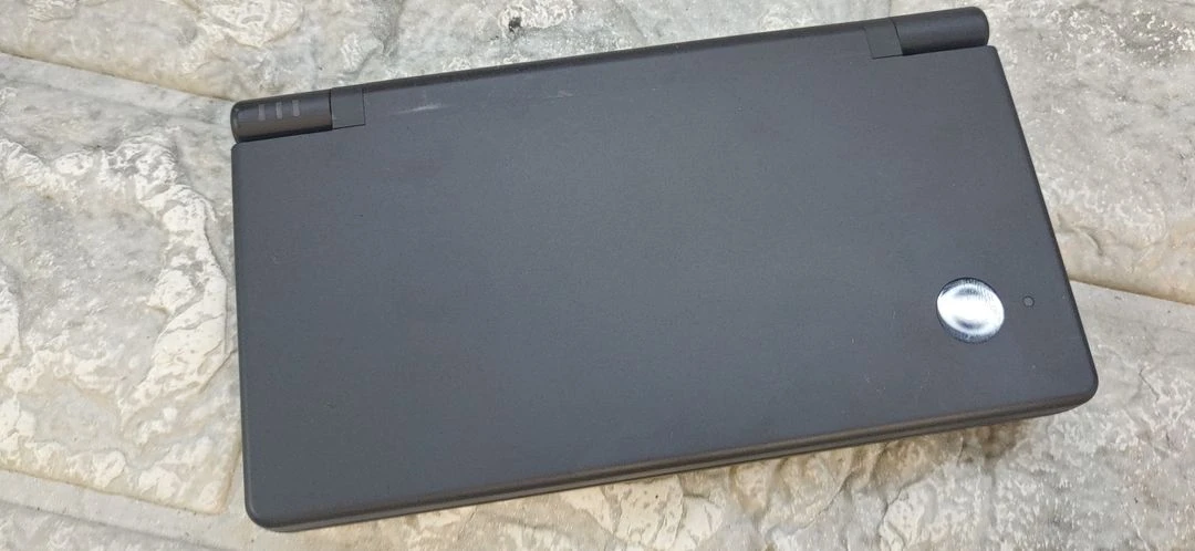 닌텐도 dsi 게임기 이미지