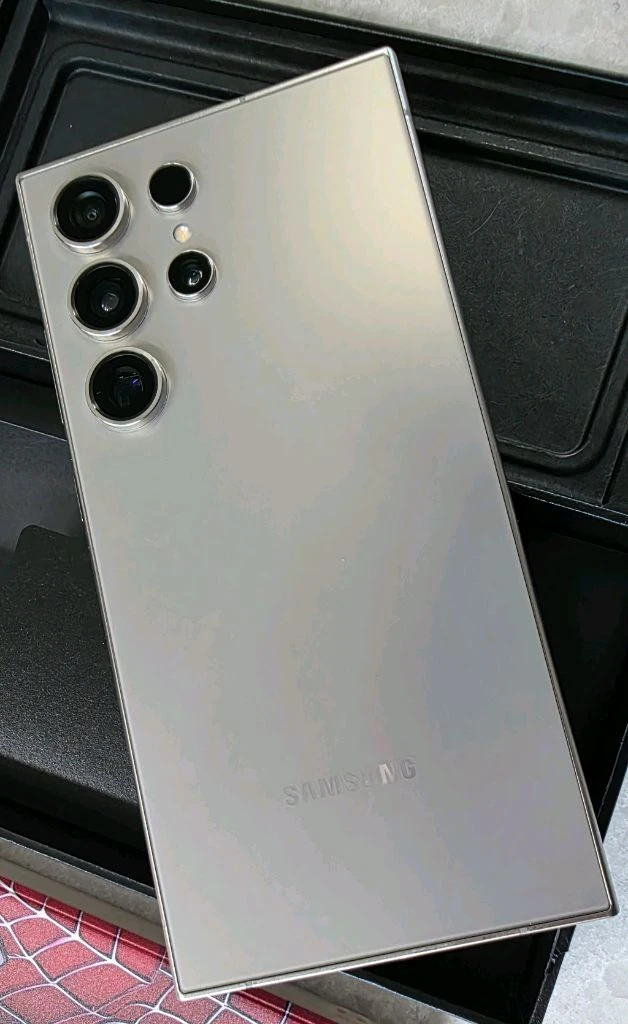 갤럭시 S24 울트라 티타늄 그레이 256GB 풀박스- S급 이미지