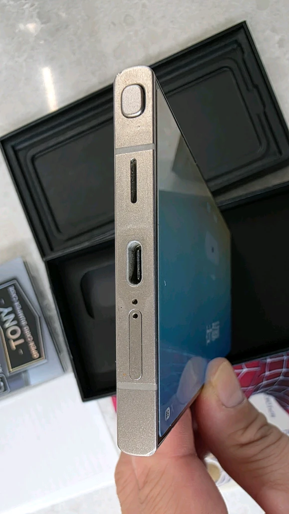 갤럭시 S24 울트라 티타늄 그레이 256GB 풀박스- S급 이미지