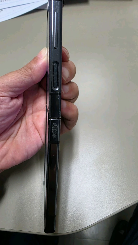 삼성 갤럭시 Z플립5 그라파이트 256G 이미지