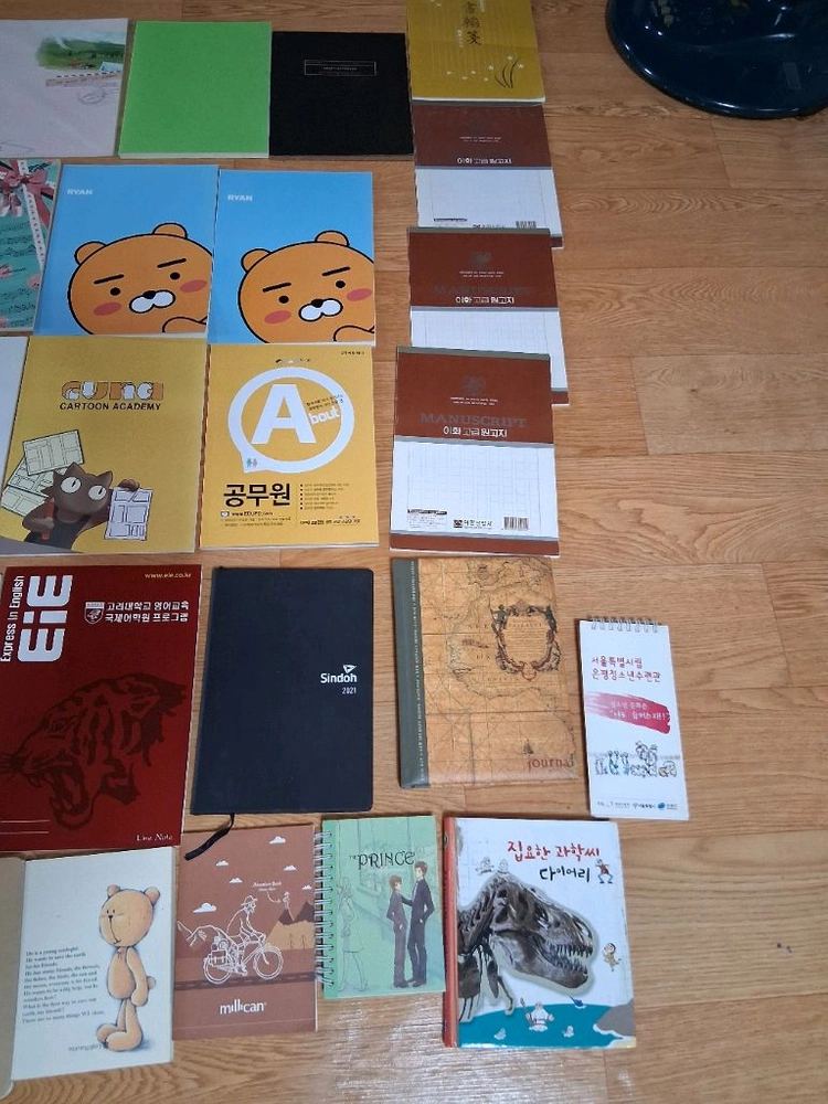 스프링노트등 여러가지 있습니다 필요하신 분들은 편하게 보세요 전체세트 20000 이미지
