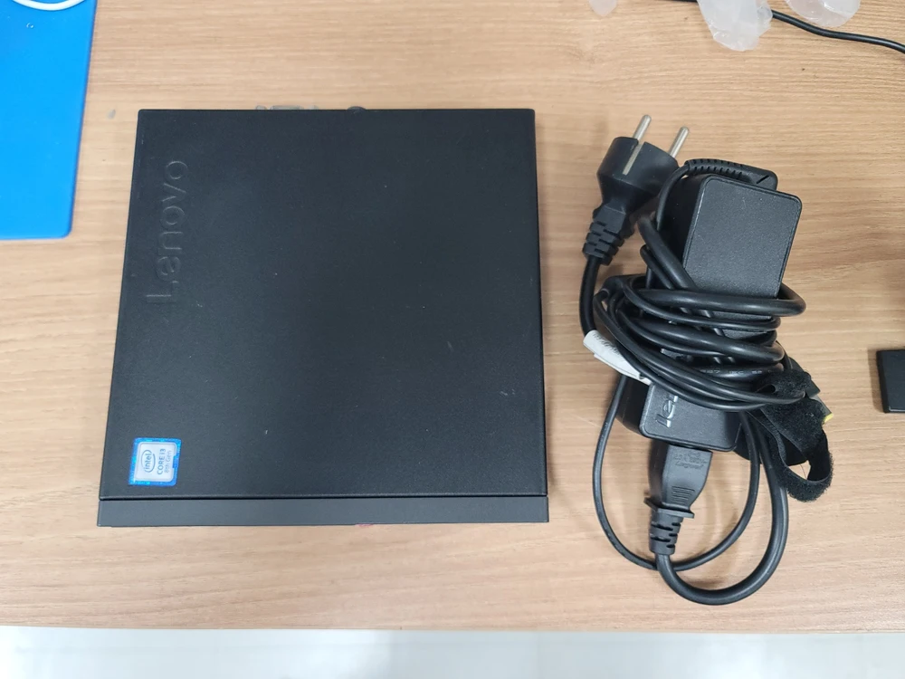 레노버 미니 PC 컴퓨터 ThinkCentre M720q Tiny 인텔 8세대 이미지