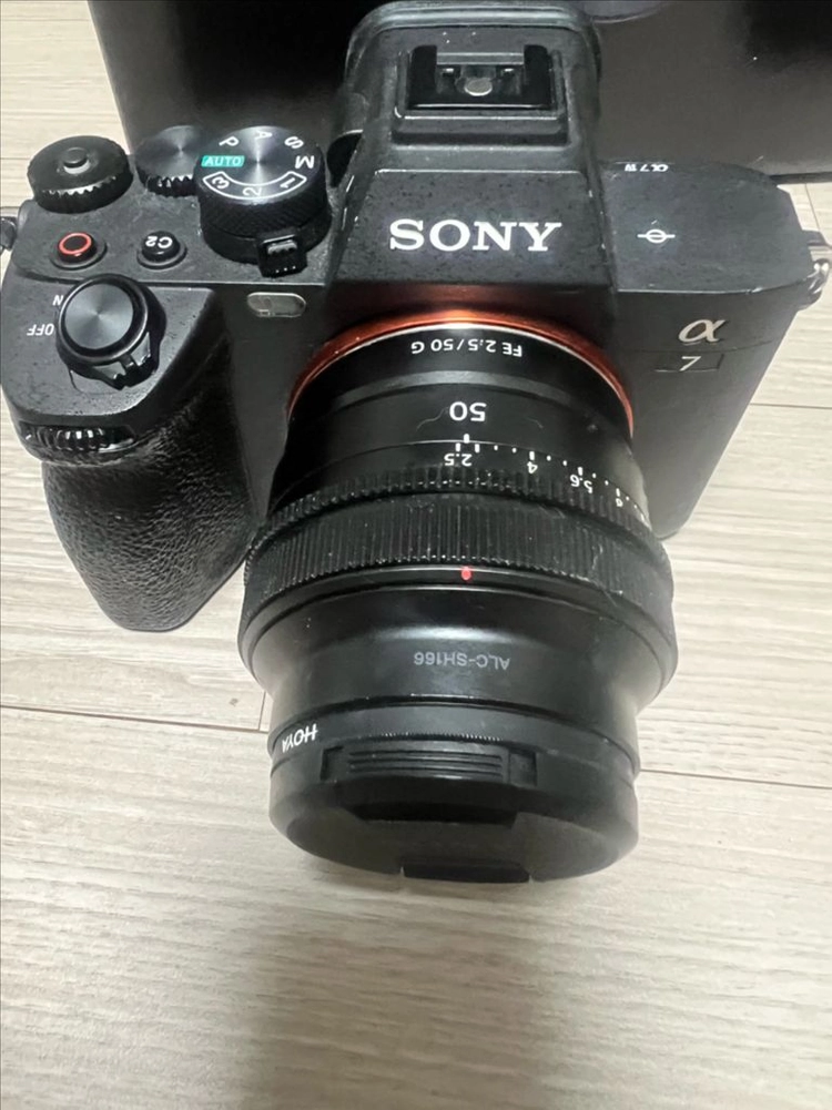 소니 a7m4 세트 이미지