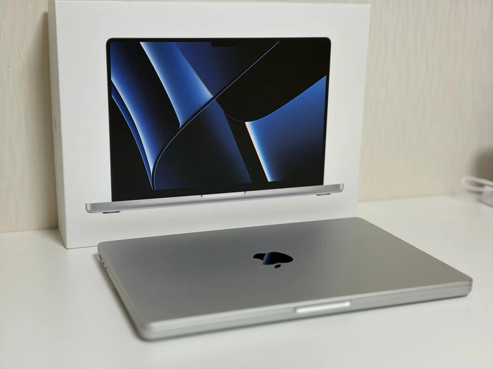 맥북 프로 M2 Pro 14인치 16GB / 512GB 실버 팝니다 - 안심되는 중고거래