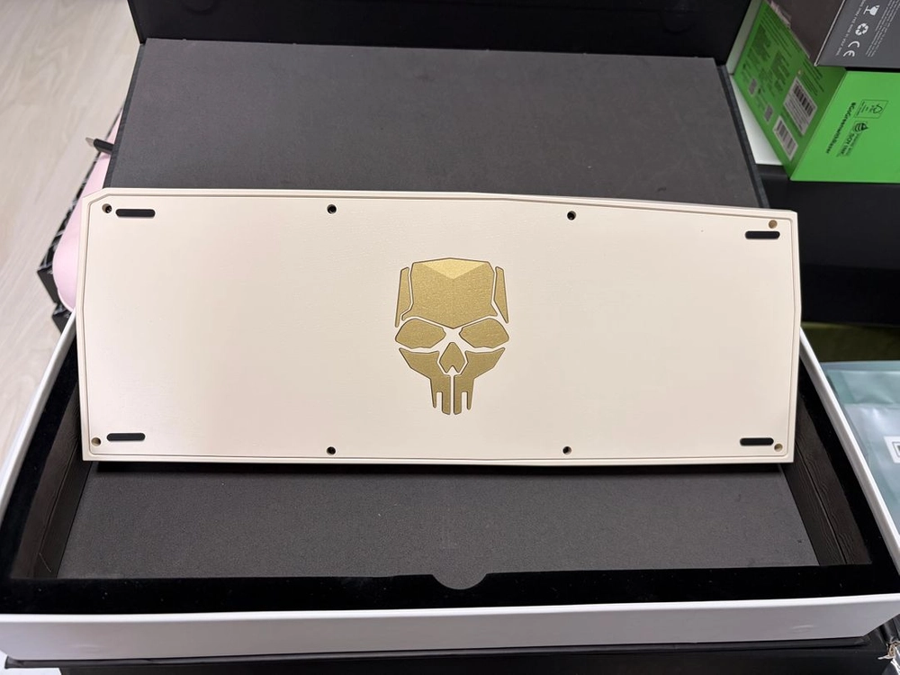 [미사용] KBDFans Blade65 R2 With Badge Limited Edition Hot Swap 풀구성 이미지