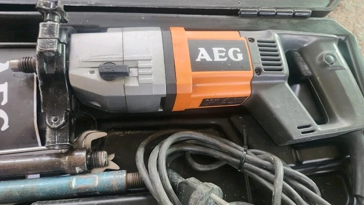 AEG DB 1500-2 XE 건식 코아드릴 - 안심되는 중고거래
