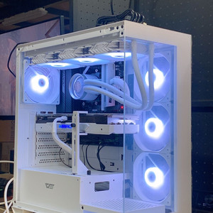 특가상품! 인텔 I5 14400F RTX5060Ti 8G 인기 고사양 게이밍컴퓨터 데스크탑 이미지