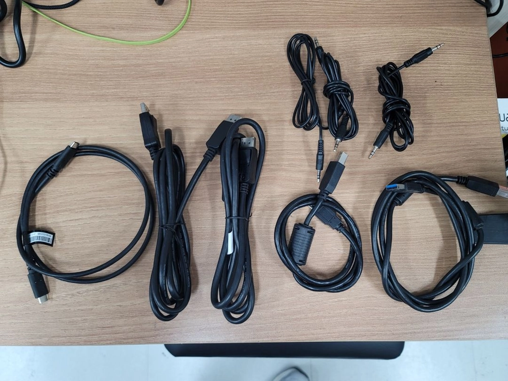 건평 IPLEX KP-28 28포트 USB 허브 ATEN CS1953 3포트 KVM 스위치 Dymo 라벨 프린터 이미지