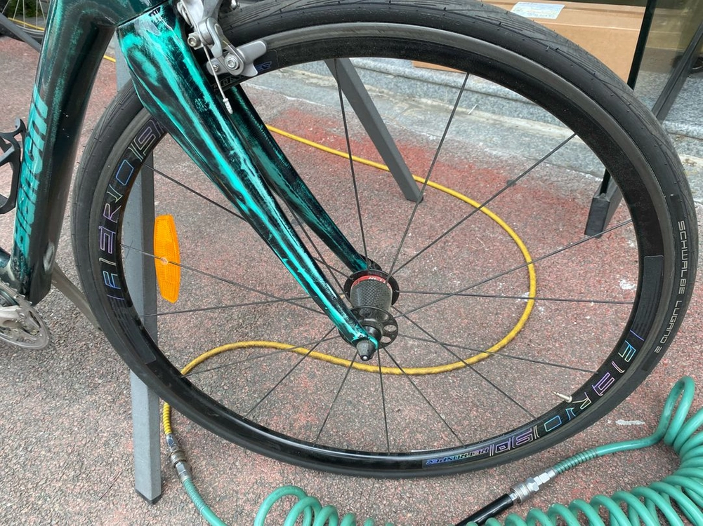 카본로드자전거 이미지