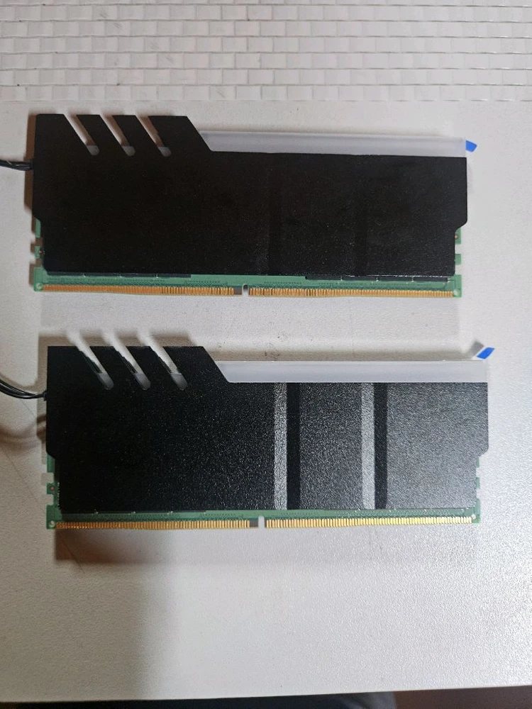 삼성 DDR5 4800MHz 32GB 2개 (64GB) - 안심되는 중고거래