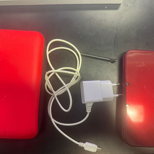닌텐도 New 3ds XL 레드 (뉴큰다수) 이미지