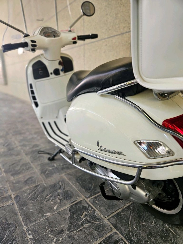 베스파 GTS300 배기튜닝 판매합니다 이미지