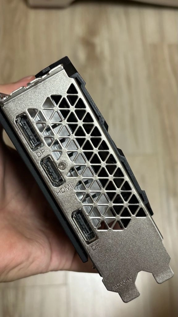 라데온 RX580 2048sp 그래픽카드 이미지