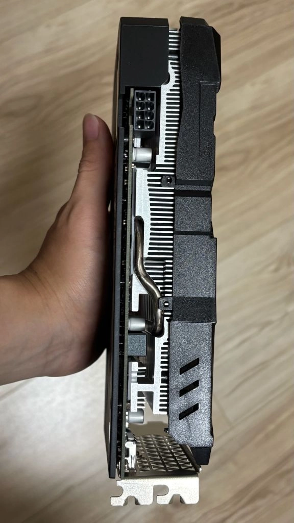 라데온 RX580 2048sp 그래픽카드 이미지