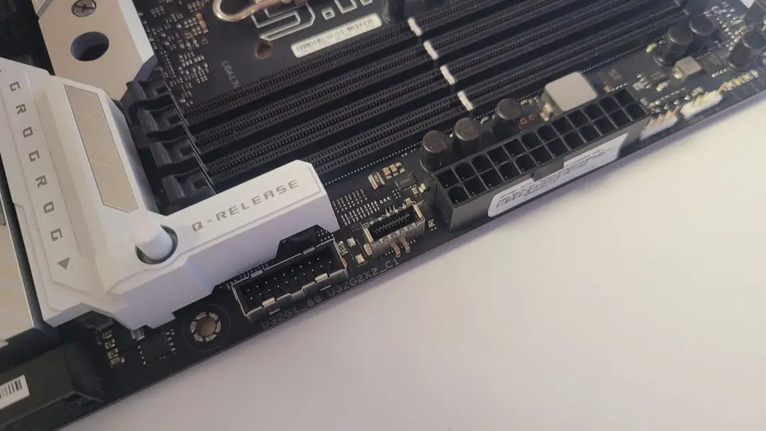 z790 rog strix a gaming wifi white 판매 박스X ddr5 이미지