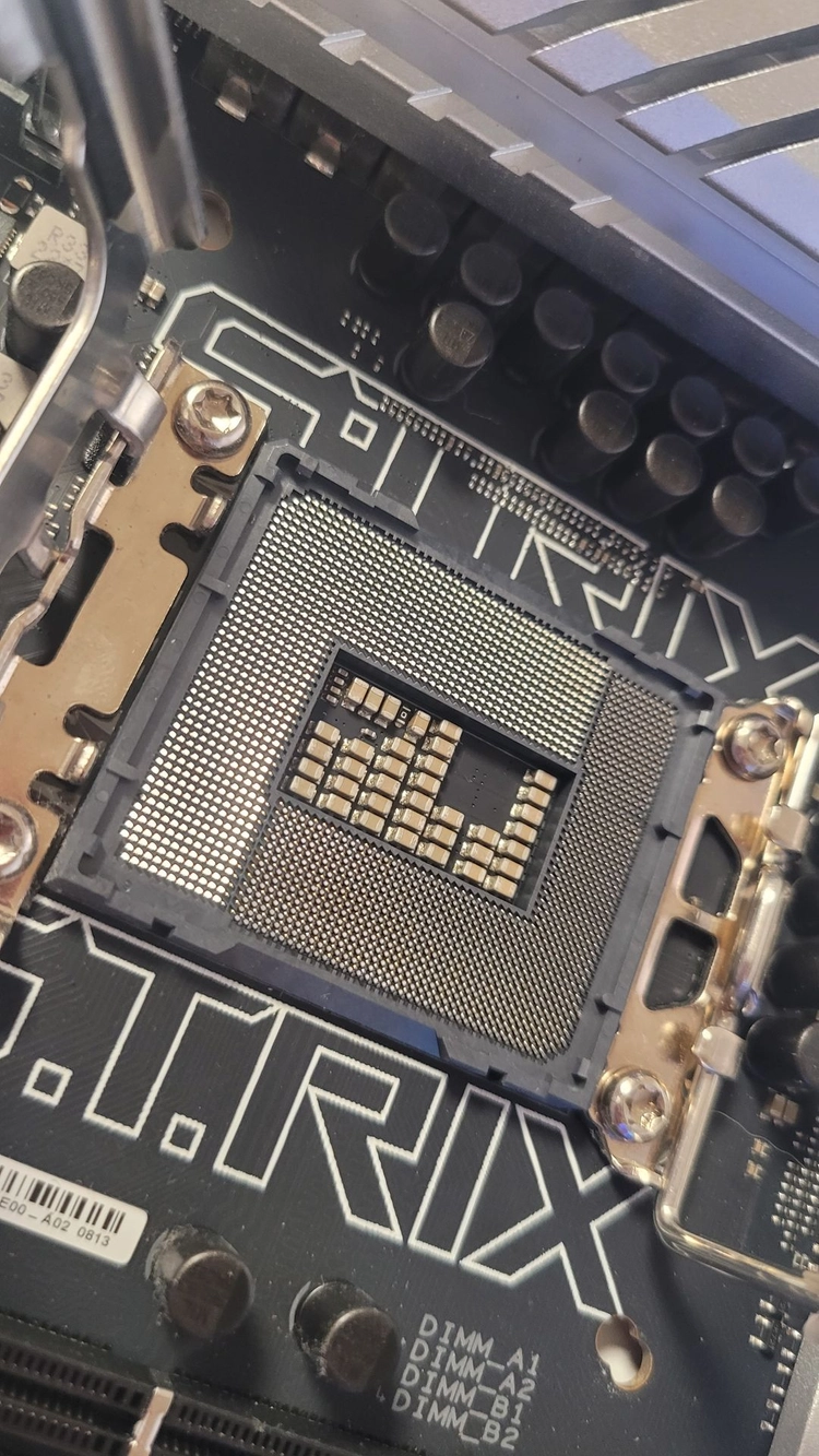 z790 rog strix a gaming wifi white 판매 박스X ddr5 이미지