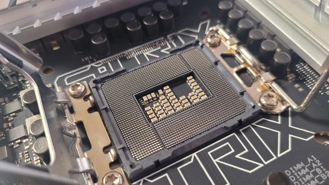 z790 rog strix a gaming wifi white 판매 박스X ddr5 이미지