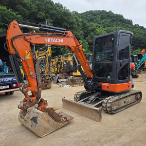 중고 미니굴삭기 히타치 ZX35캐빈 19년식 코집버3 이미지