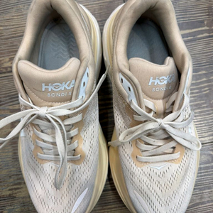 호카 본디8 쉬프팅 샌드 에그노그 255 이미지
