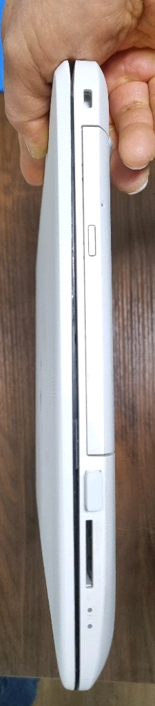 HP 3168NGW 화이트 서브용 노트북, 웨스턴디지털 1테라 외장하드포함 이미지