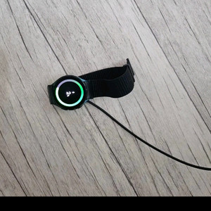 스마트워치갤럭시 워치 4 40 mm+ 충전 케이블 이미지
