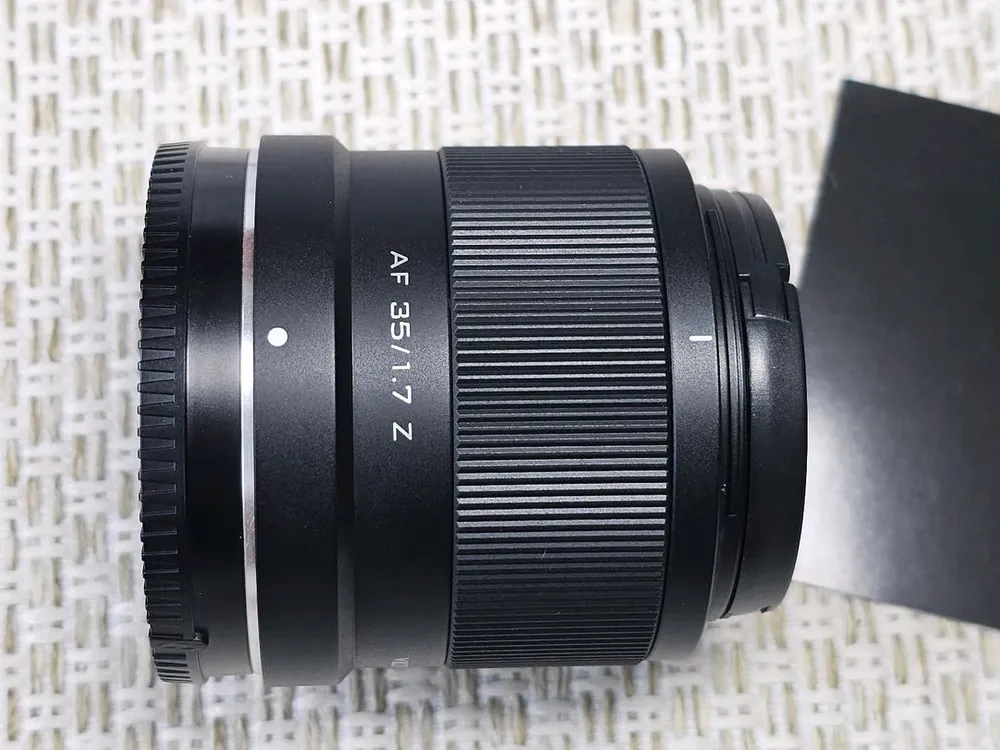 빌트록스 35mm f1.7(니콘Z마운트) 이미지